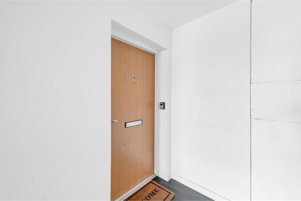 Flat A,
46 Norway Gardens,
Dunfermline,
KY11 8JW - image 18