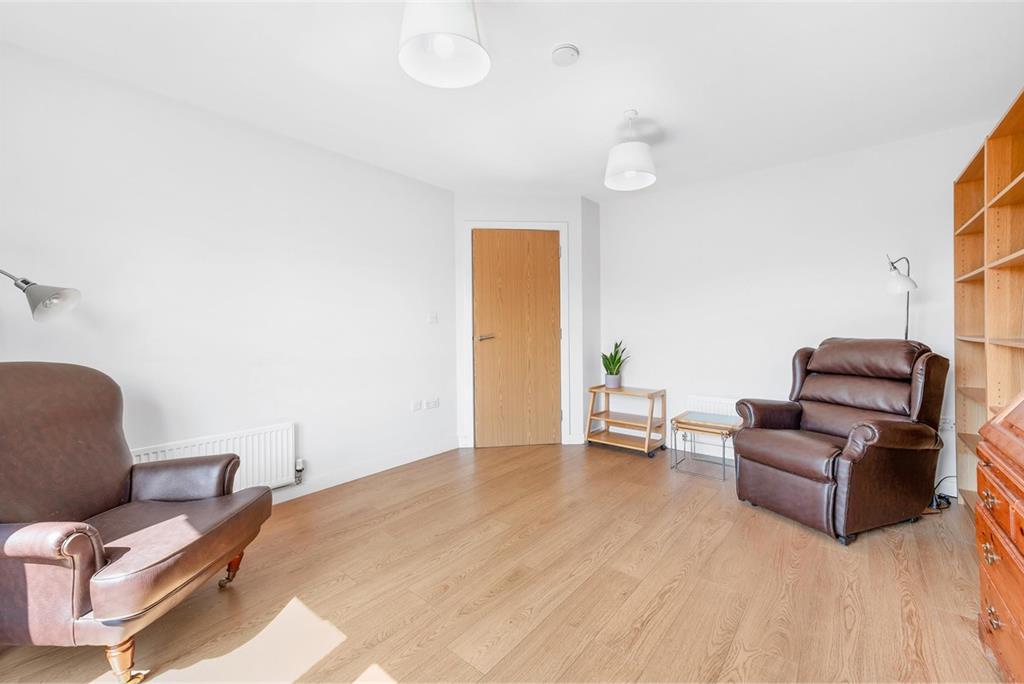 Flat A,
46 Norway Gardens,
Dunfermline,
KY11 8JW - image 3