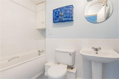 49/8 West Bryson Road, Harrison Park Apartments, Edinburgh, EH11 1BQ - image 11