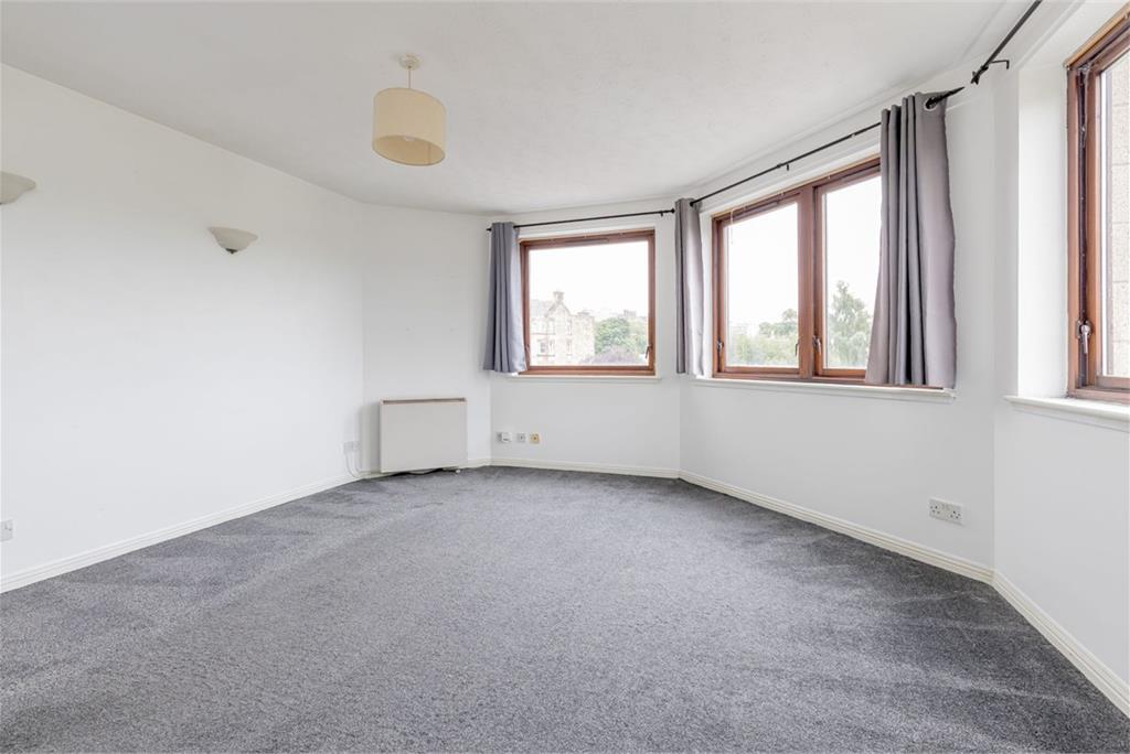 49/8 West Bryson Road, Harrison Park Apartments, Edinburgh, EH11 1BQ - image 4