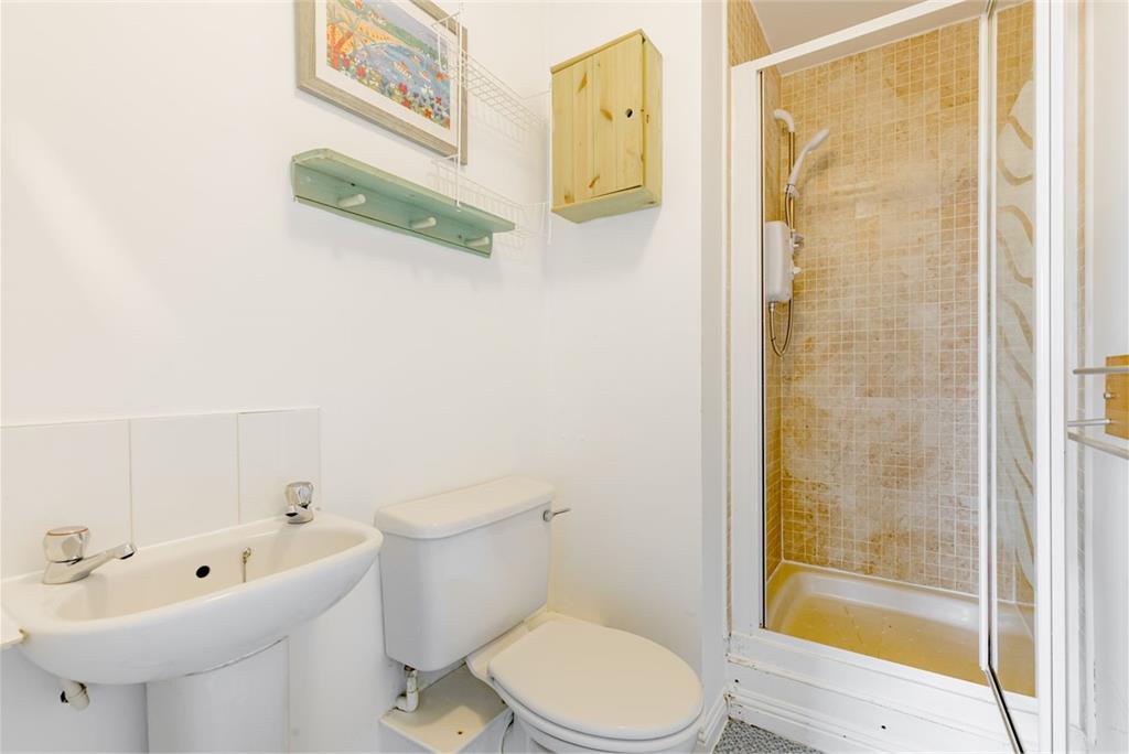 49/8 West Bryson Road, Harrison Park Apartments, Edinburgh, EH11 1BQ - image 8