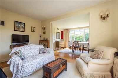 39 Drum Brae Gardens, Edinburgh, EH12 8SY - image 2