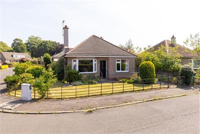 39 Drum Brae Gardens, Edinburgh, EH12 8SY - image 1
