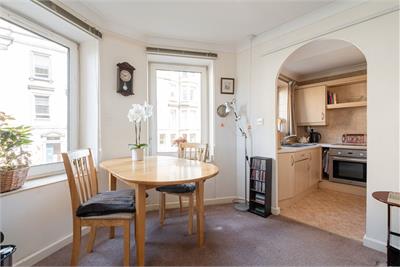 7 Homescott House, 6 Goldenacre Terrace, Edinburgh, EH3 5RE - image 4