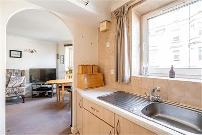 7 Homescott House, 6 Goldenacre Terrace, Edinburgh, EH3 5RE - image 7