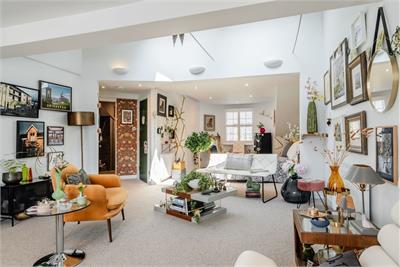 8B/2 Gayfield Square, Edinburgh, EH1 3NT - image 3