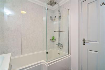 102/4 Crewe Road North, Edinburgh, EH5 2NE - image 21