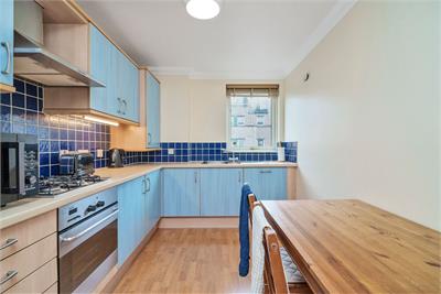 102/4 Crewe Road North, Edinburgh, EH5 2NE - image 5