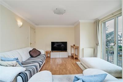 102/4 Crewe Road North, Edinburgh, EH5 2NE - image 7