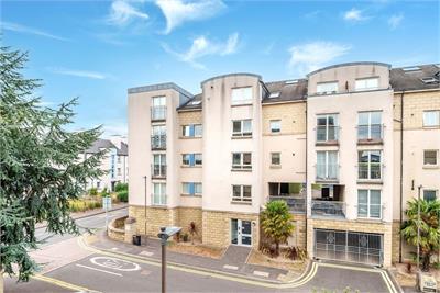 102/4 Crewe Road North, Edinburgh, EH5 2NE - image 1