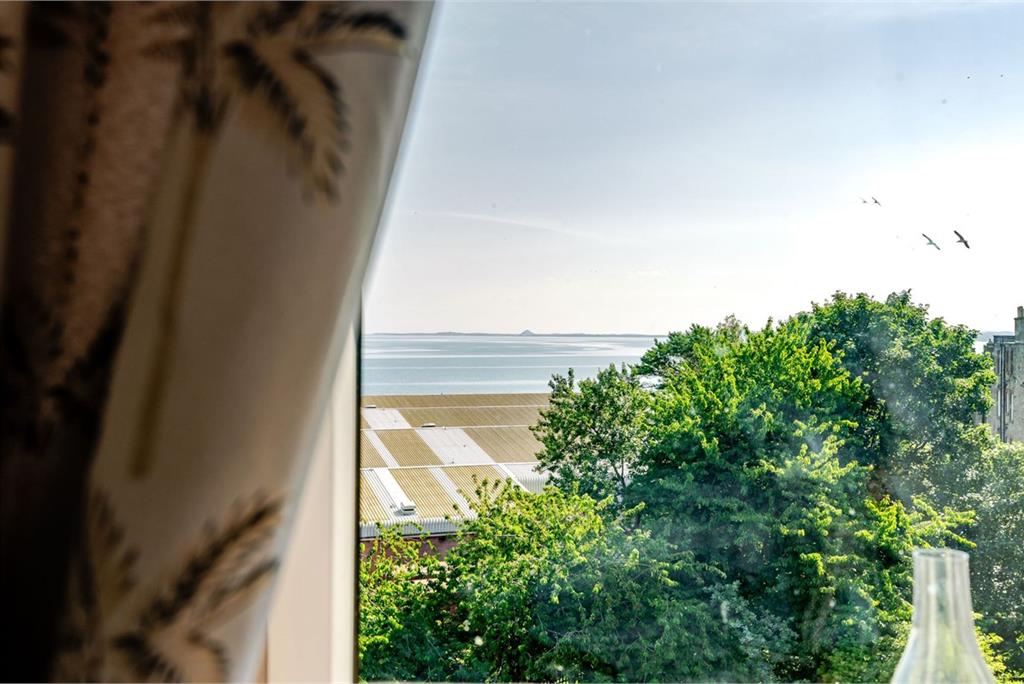 8 3F3, Seafield Road East, Portobello, Edinburgh, EH15 1EB - image 16