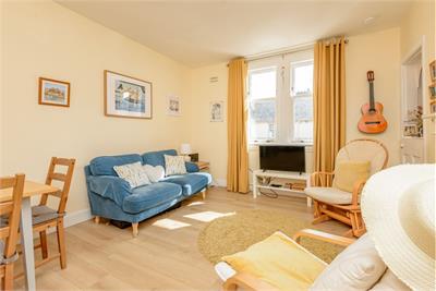 16 Kilwinning Terrace, Musselburgh, EH21 7ED - image 2