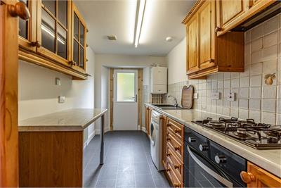 4 Weirhill Place, Melrose, TD6 9SF - image 6