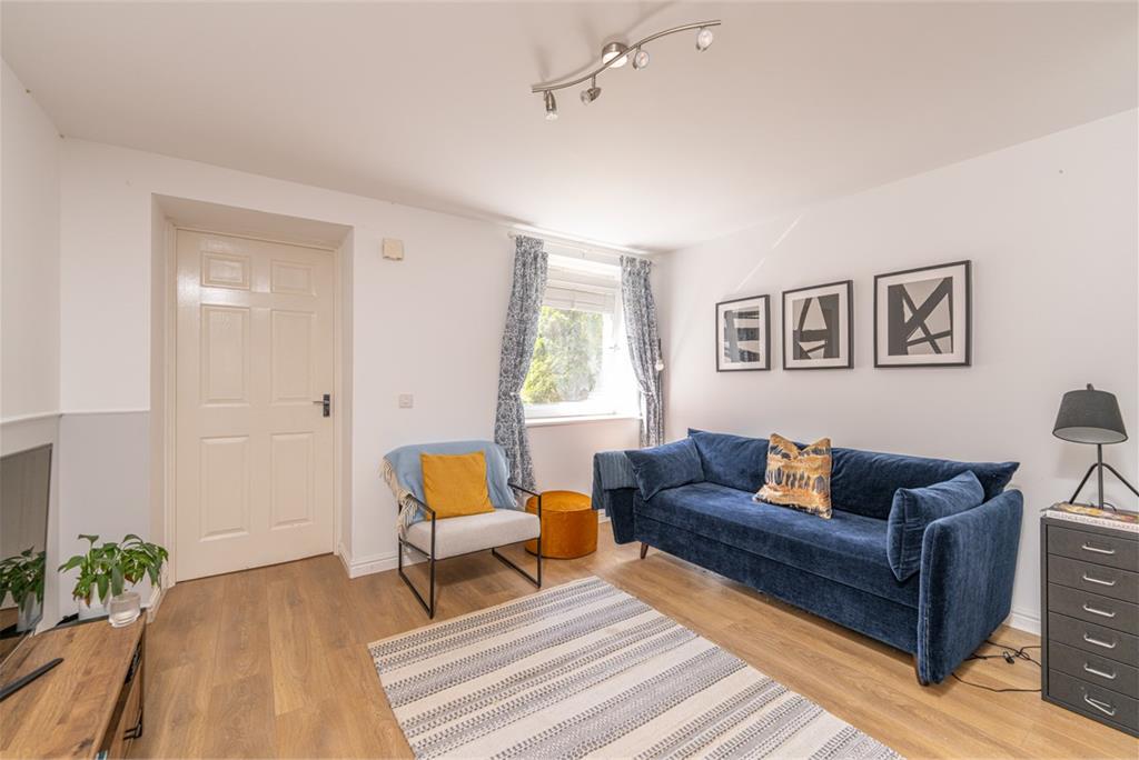 12 Slateford Gait,
Edinburgh,
EH11 1GW - image 3