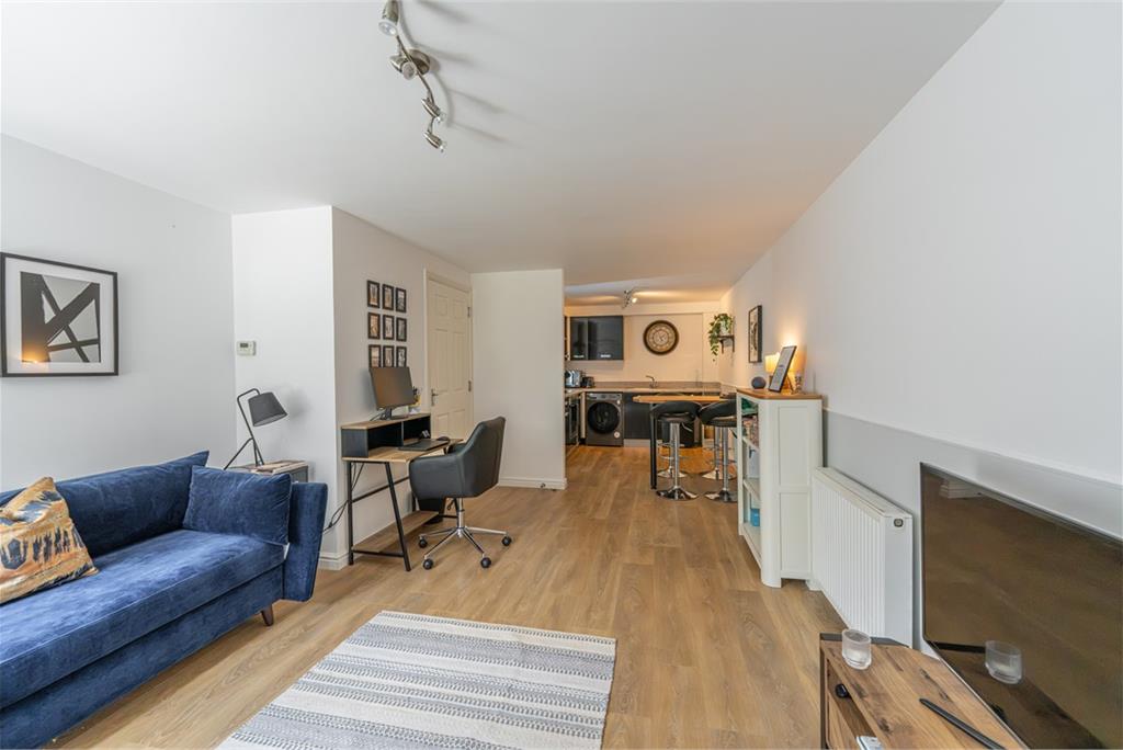 12 Slateford Gait,
Edinburgh,
EH11 1GW - image 4