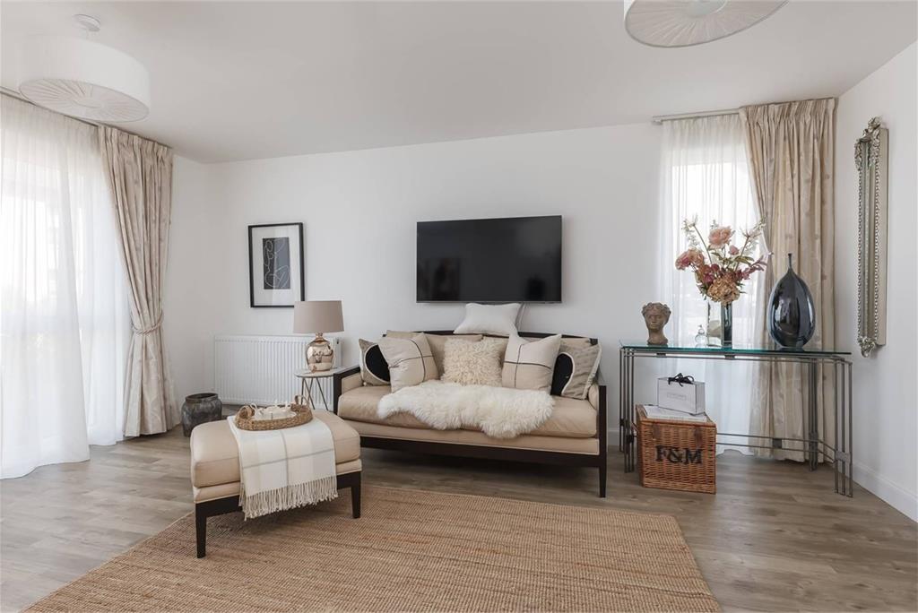 9 Redwing Wynd,
Cammo,
Edinburgh,
EH4 8GG - image 3