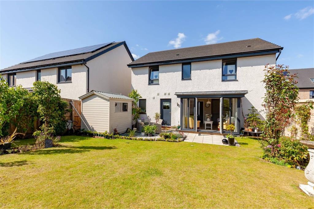 9 Redwing Wynd,
Cammo,
Edinburgh,
EH4 8GG - image 32