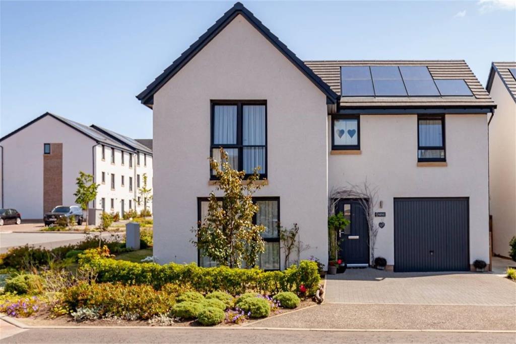 9 Redwing Wynd,
Cammo,
Edinburgh,
EH4 8GG - image 1