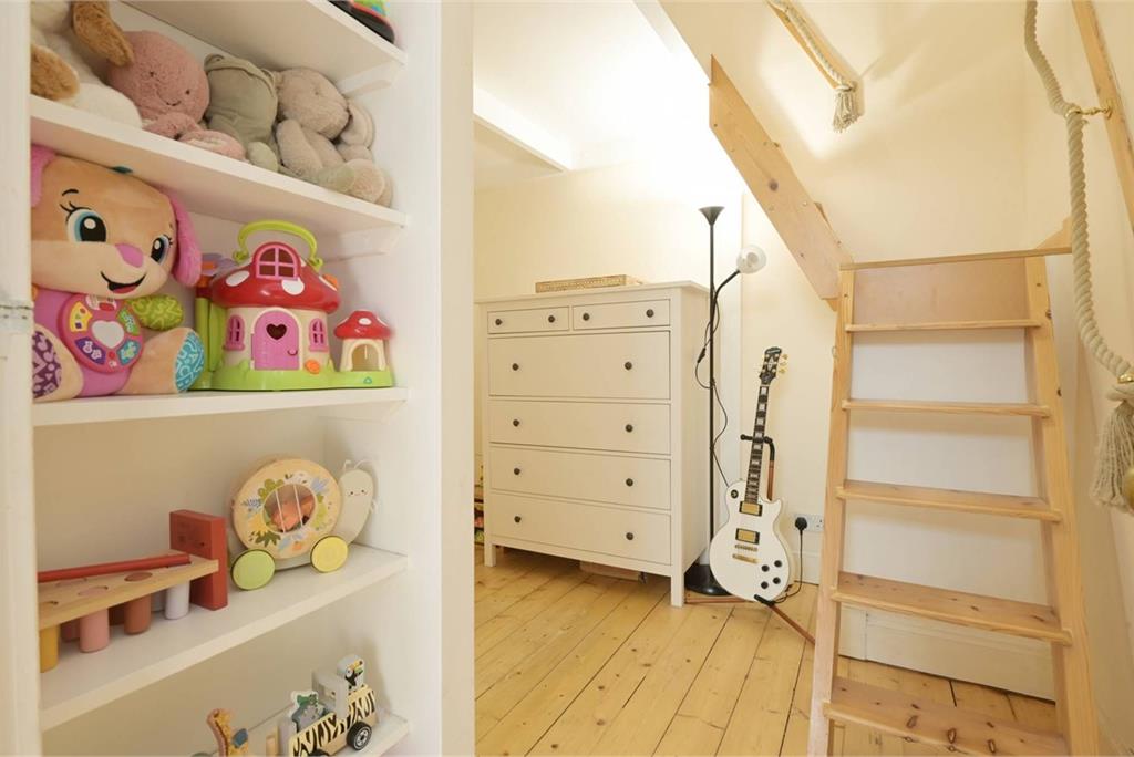 3F1, 148 Brunton Gardens, EH7 5ET - image 23