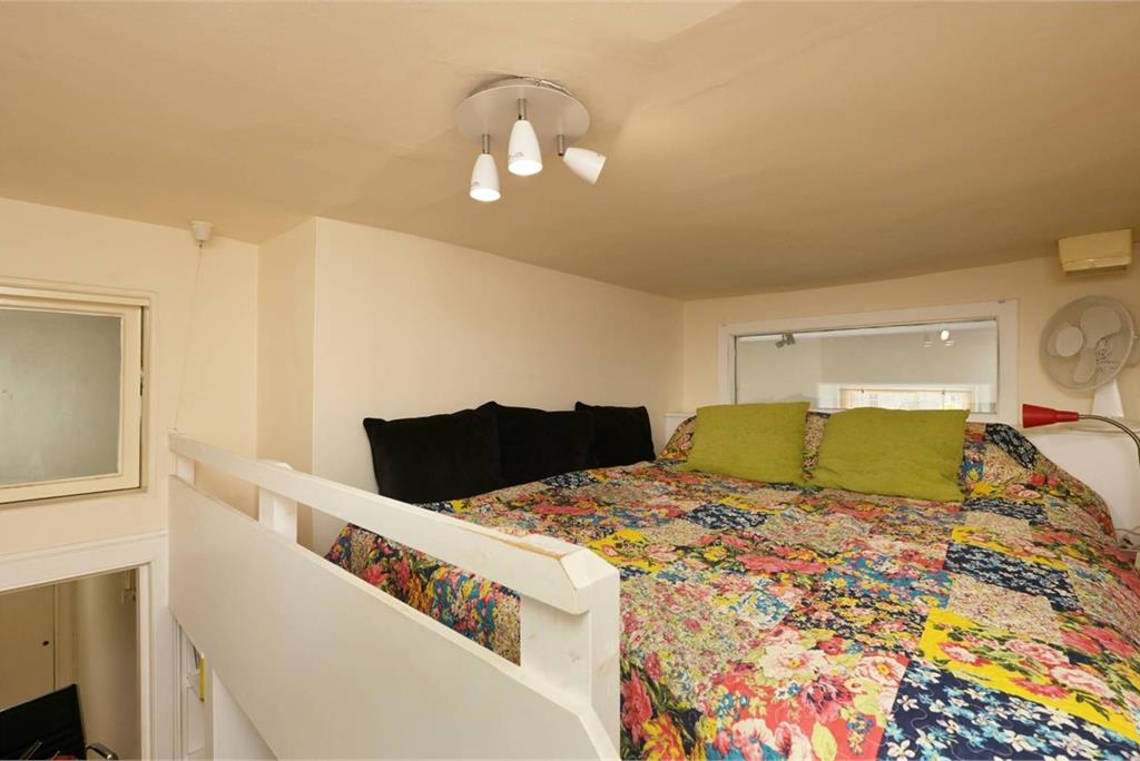 3F1, 148 Brunton Gardens, EH7 5ET - image 24