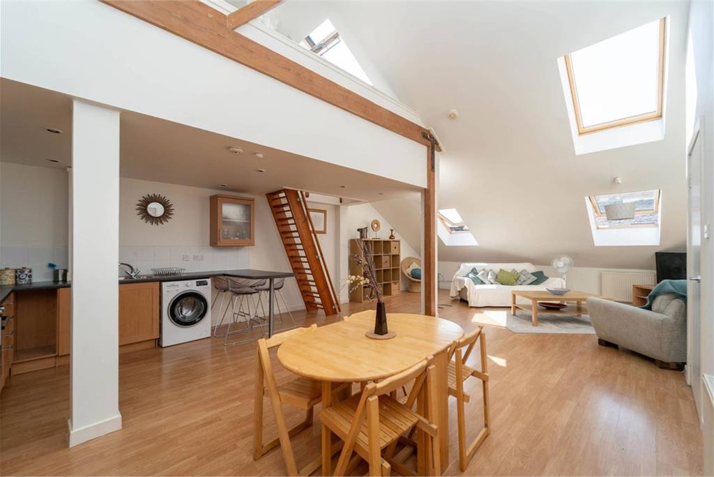 5/2 33 Dalintober Street, Tradeston, G5 8JZ - image 2