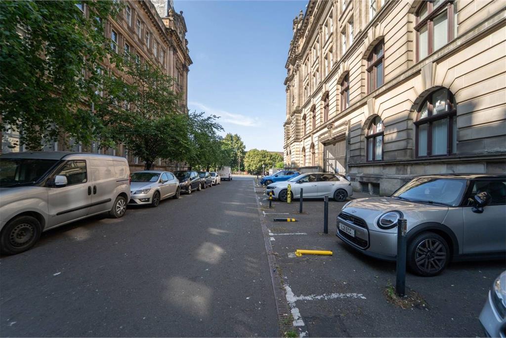 5/2 33 Dalintober Street, Tradeston, G5 8JZ - image 16