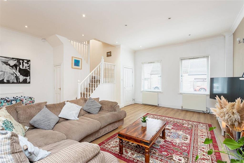 25 Castle Street, Tayport, Dundee, DD6 9AE - image 2
