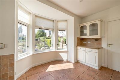 11 Easter Steil, Greenbank, EH10 5XE - image 4