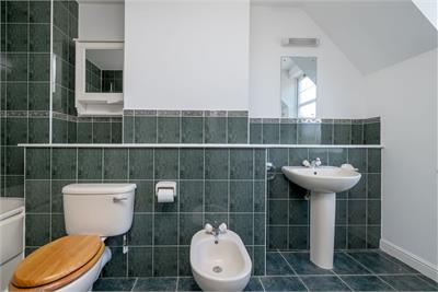 11 Easter Steil, Greenbank, EH10 5XE - image 8