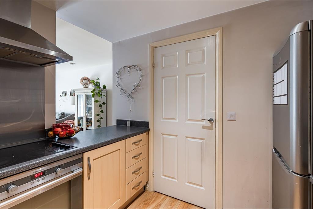 10/3 Tinto Place, Edinburgh, EH6 5FL - image 8