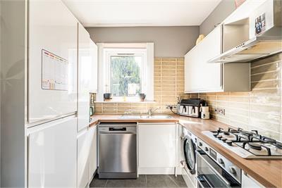 153/1 Parkhead Avenue, Edinburgh, EH11 4RW - image 4