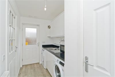 12 Berry Grove, Ormiston, EH35 5NB - image 4
