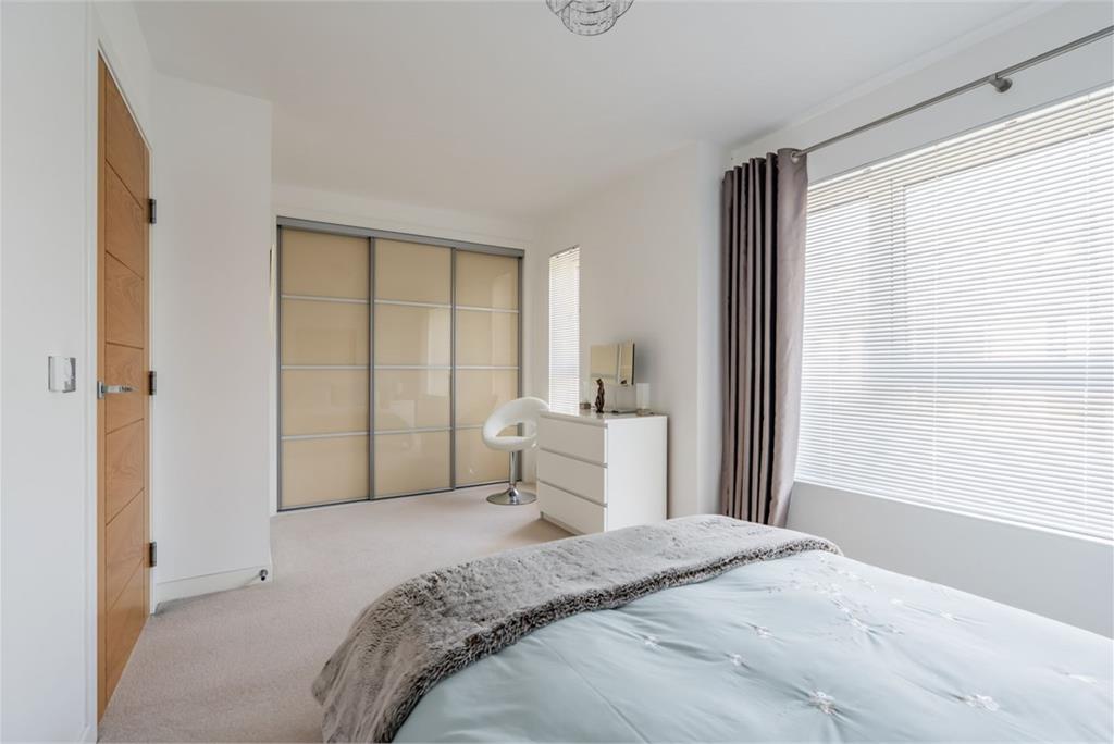 2 Lamont Place, Edinburgh, EH12 7AG - image 15
