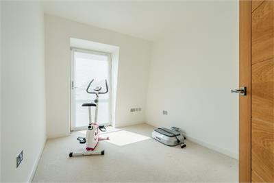 2 Lamont Place, Edinburgh, EH12 7AG - image 19