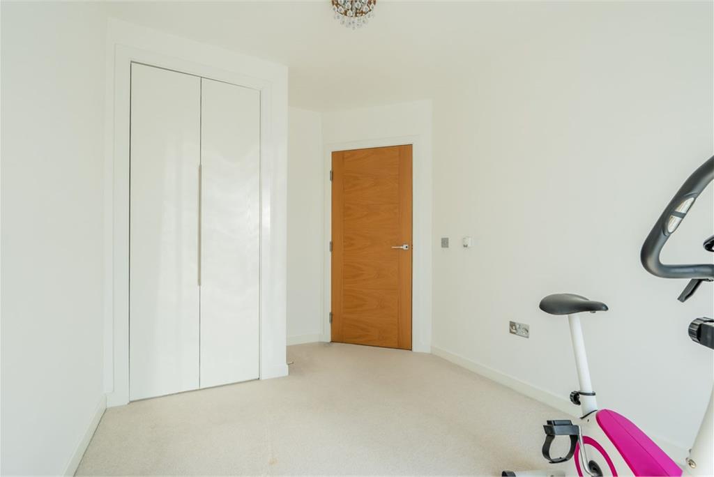 2 Lamont Place, Edinburgh, EH12 7AG - image 20