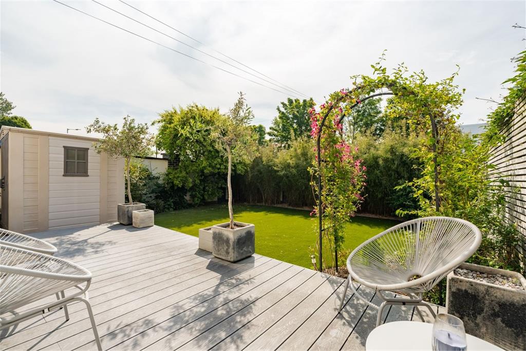 2 Lamont Place, Edinburgh, EH12 7AG - image 5