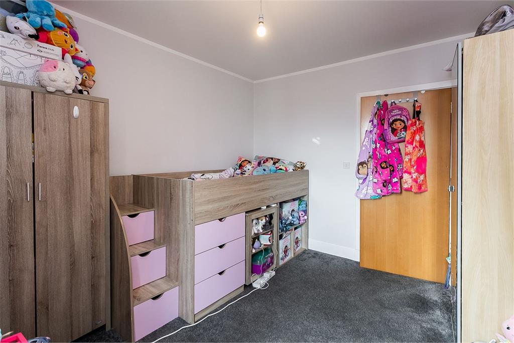 Flat 11,
61 Waterfront Park,
Edinburgh,
EH5 1BA - image 12