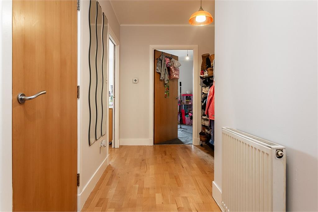Flat 11,
61 Waterfront Park,
Edinburgh,
EH5 1BA - image 15