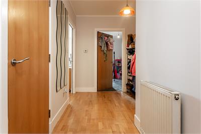 Flat 11, 61 Waterfront Park, Edinburgh, EH5 1BA - image 15