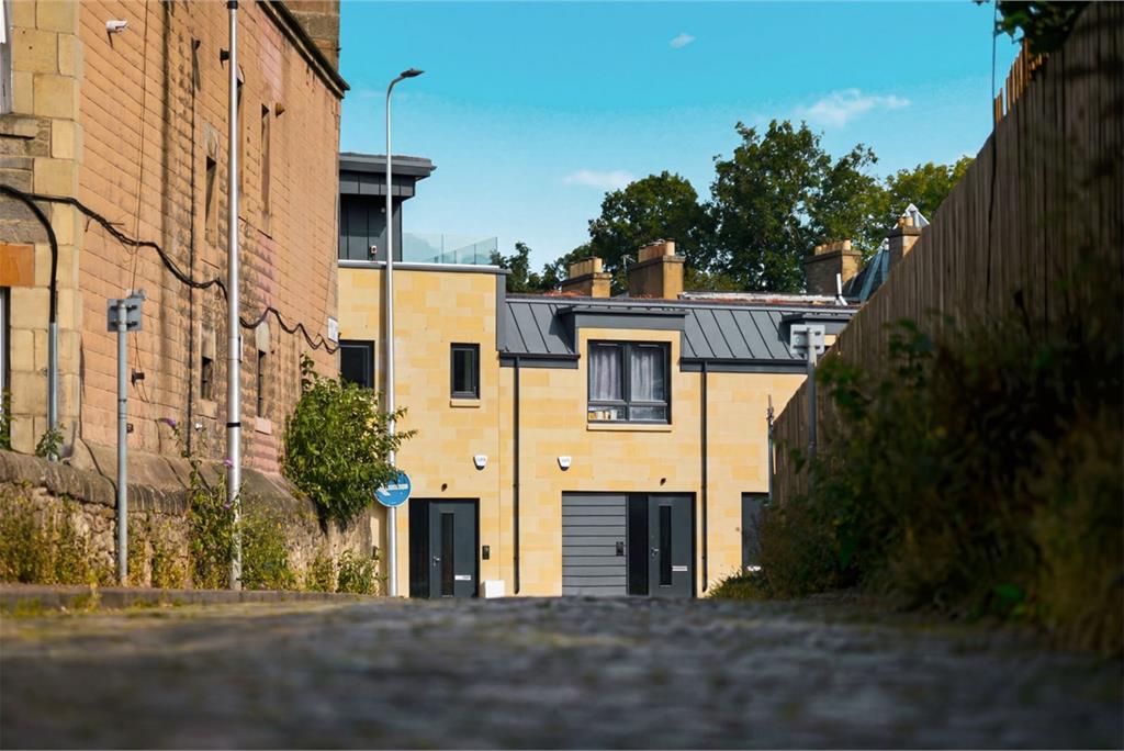 51 Eyre Place, Canonmills, Edinburgh, EH3 5EY - image 3