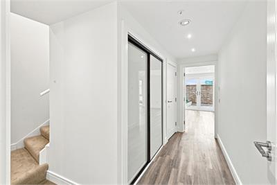 51 Eyre Place, Canonmills, Edinburgh, EH3 5EY - image 6