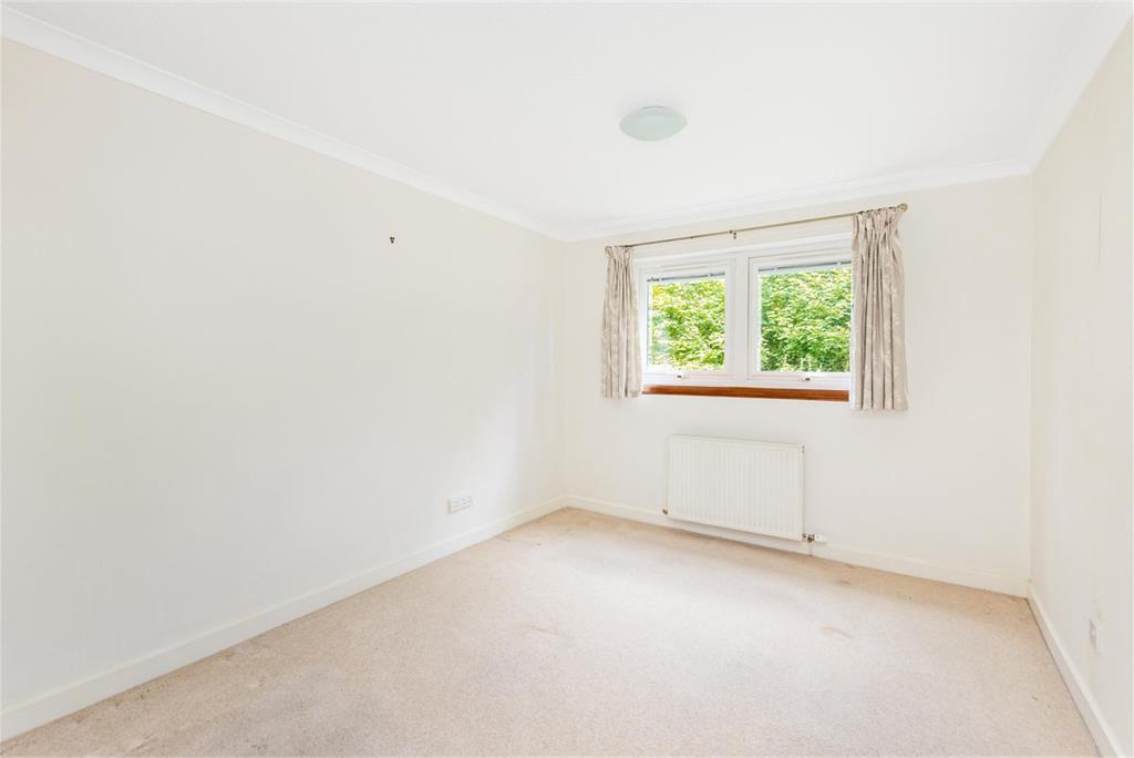 13/2 Clark Place,
Edinburgh,
EH5 3BQ - image 9