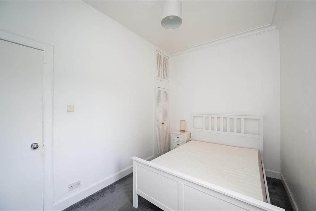 5/5 Murdoch Terrace, Edinburgh, EH11 1BE - image 12