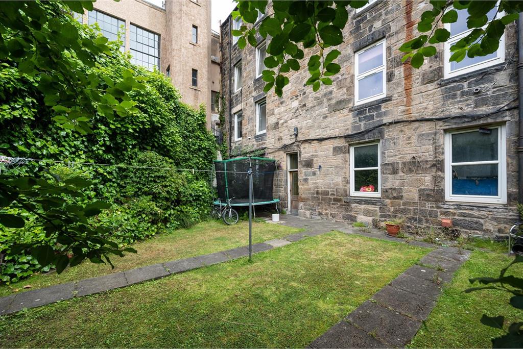 5/5 Murdoch Terrace, Edinburgh, EH11 1BE - image 17