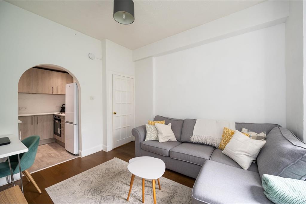5/5 Murdoch Terrace, Edinburgh, EH11 1BE - image 4