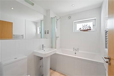 52 Ravenscroft Gardens, , Edinburgh, EH17 8RP - image 17
