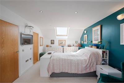 52 Ravenscroft Gardens, , Edinburgh, EH17 8RP - image 18