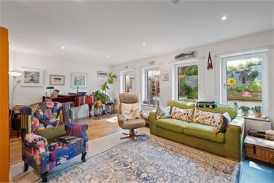 52 Ravenscroft Gardens, , Edinburgh, EH17 8RP - image 4