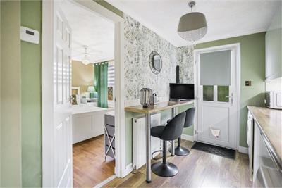 72 Magdalene Gardens, Edinburgh, EH15 3DW - image 6