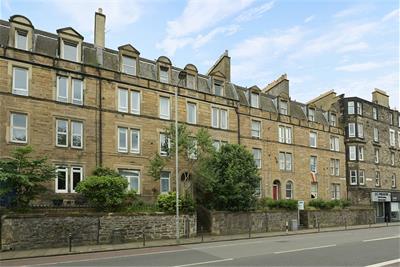 1F1, 17 Hillend Place, Meadowbank, EH8 7AE - image 1